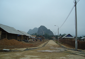 Dự án di dân tái định cư tại đội 2, Nông trường 2/9, xã Bảo Hiệu (Yên Thủy) đang tiếp tục được đầu tư công trình thiết yếu ổn định đời sống hộ di chuyển.